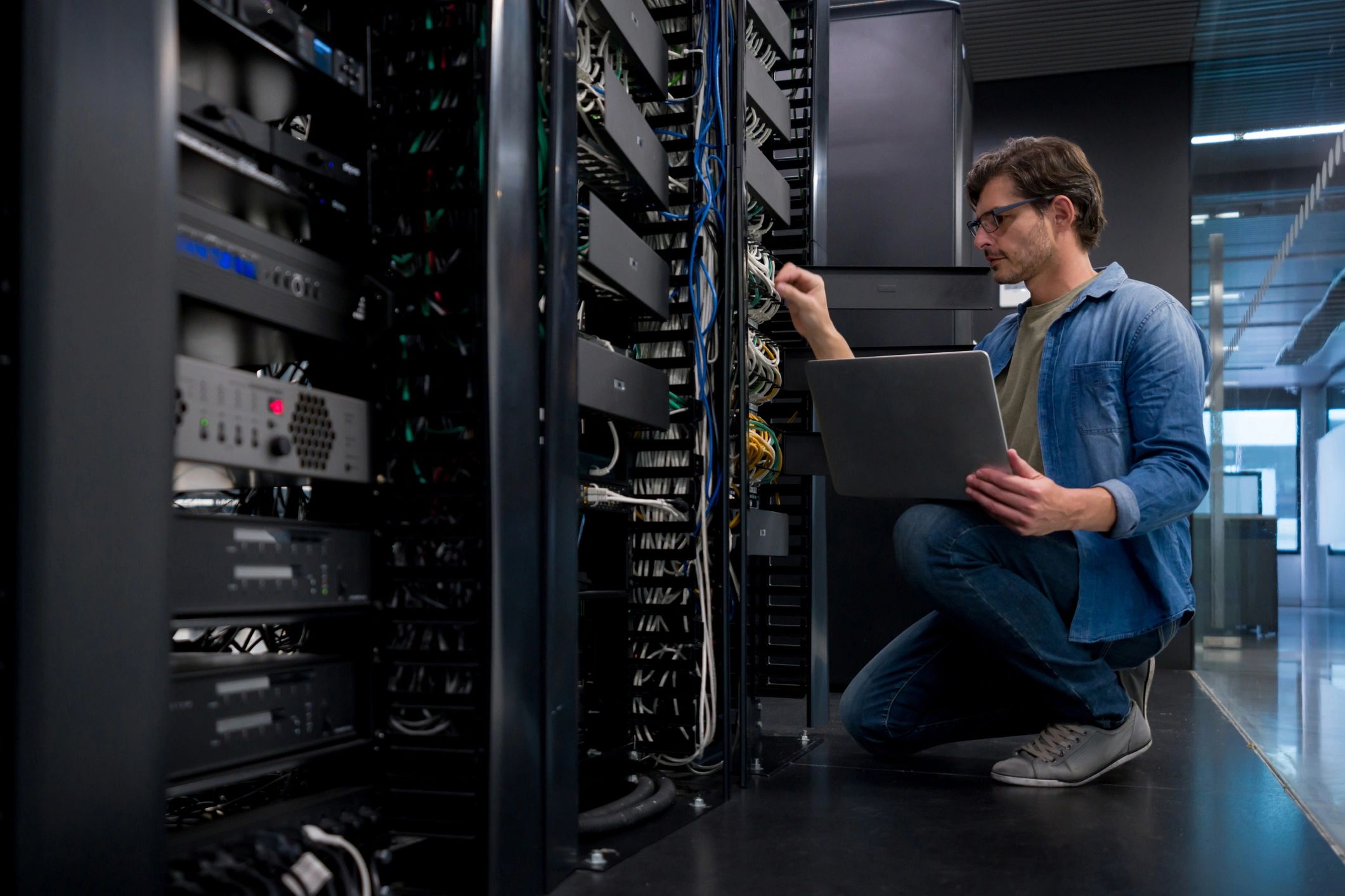 Maintenance Planning in Data Centres